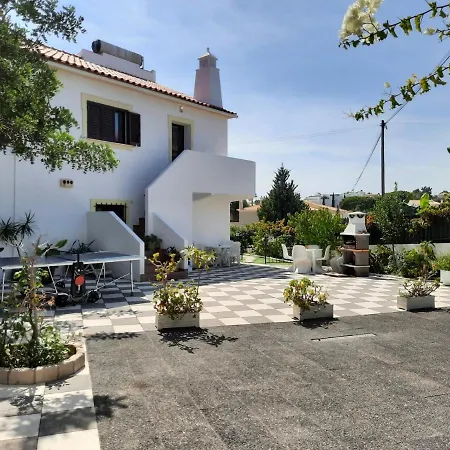 Вілла Quinta Do Algarve